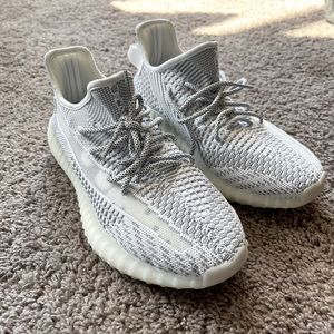 Yeezy 350 v2 - Static (non-reflective)
